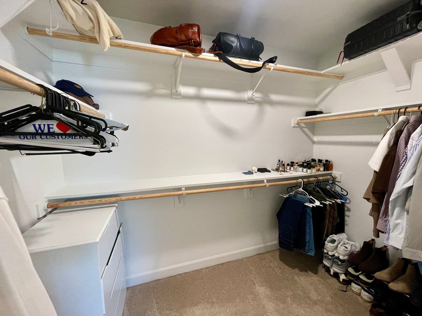 Virginia Beach House: 1349 Narrow Way