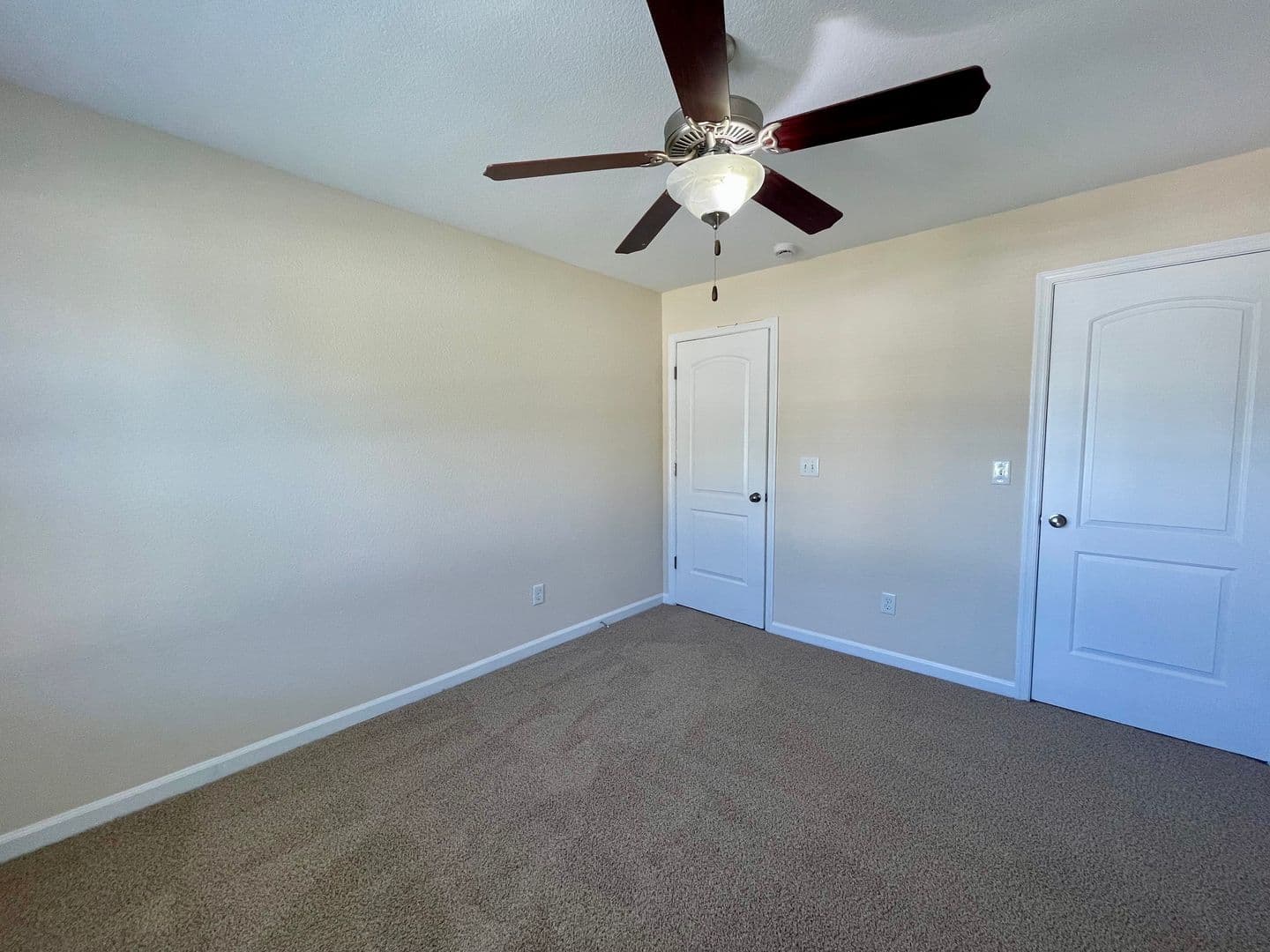 Norfolk House: 4843 Norvella Avenue