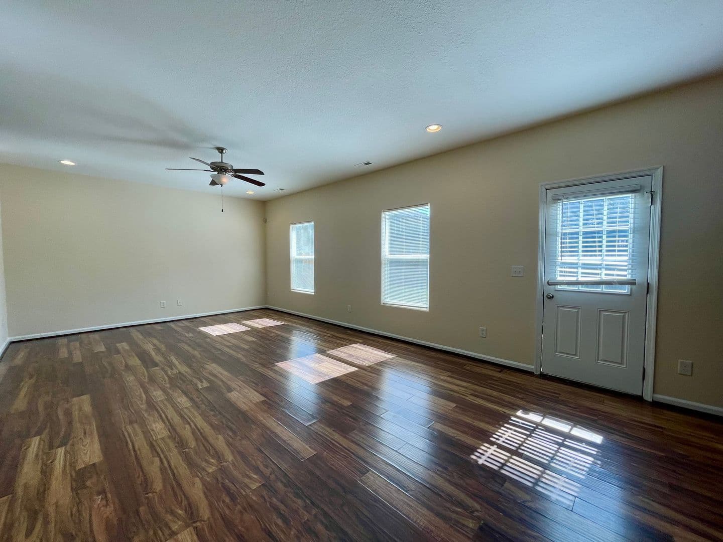 Norfolk House: 4843 Norvella Avenue