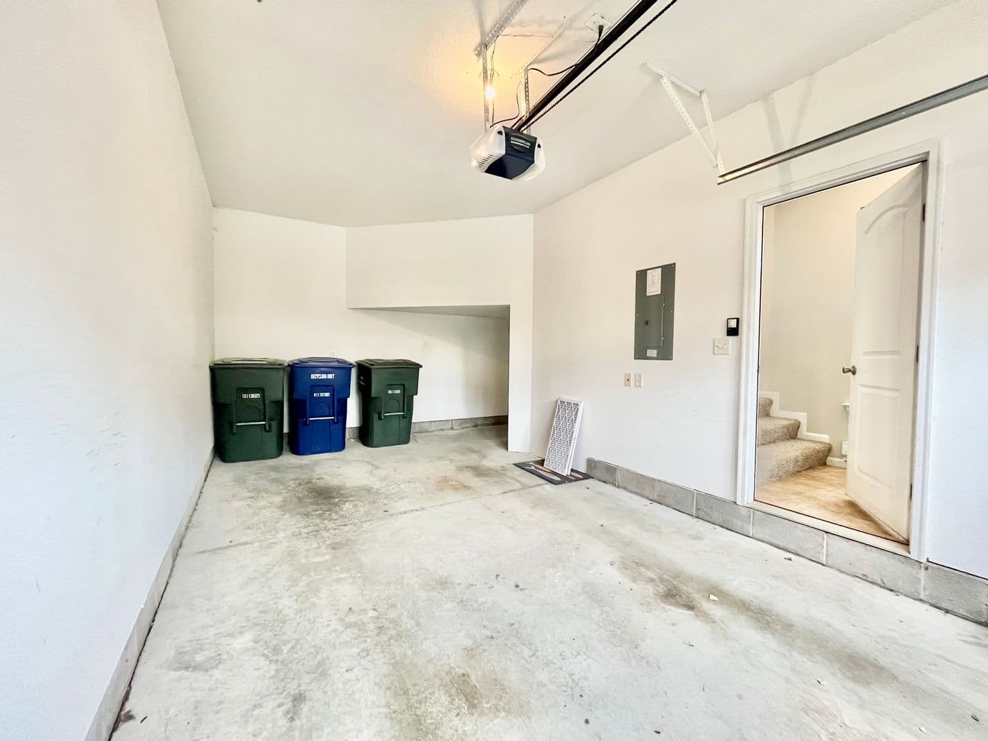 Norfolk House: 8230 Highland Street