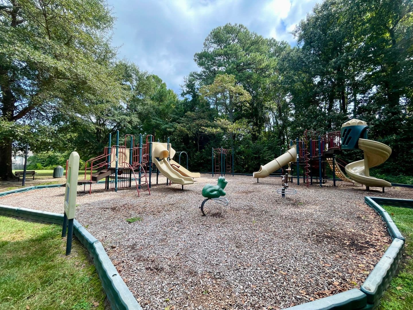 Portsmouth House: 1504 Sawgrass Ln