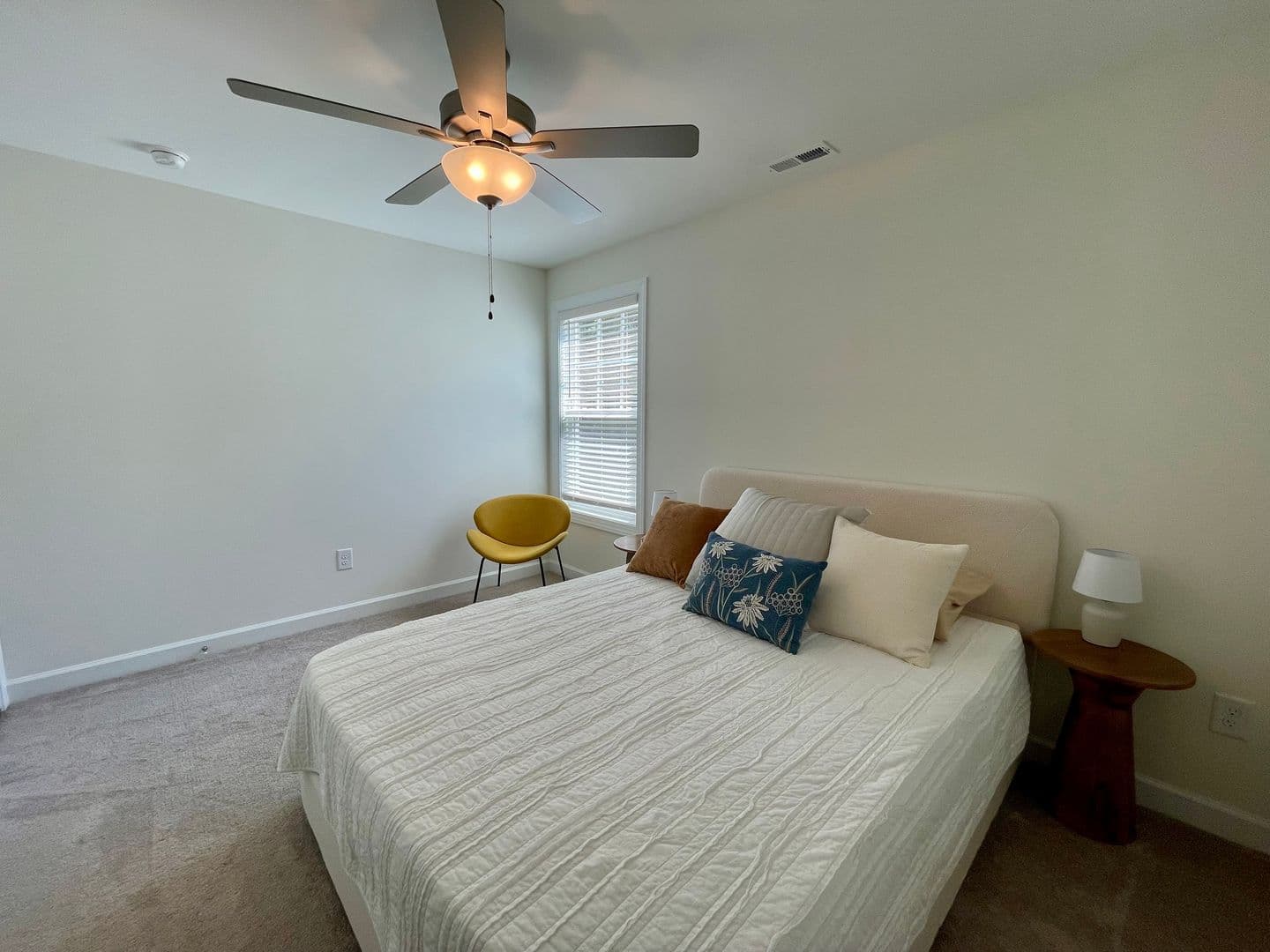 Virginia Beach House: 1349 Narrow Way