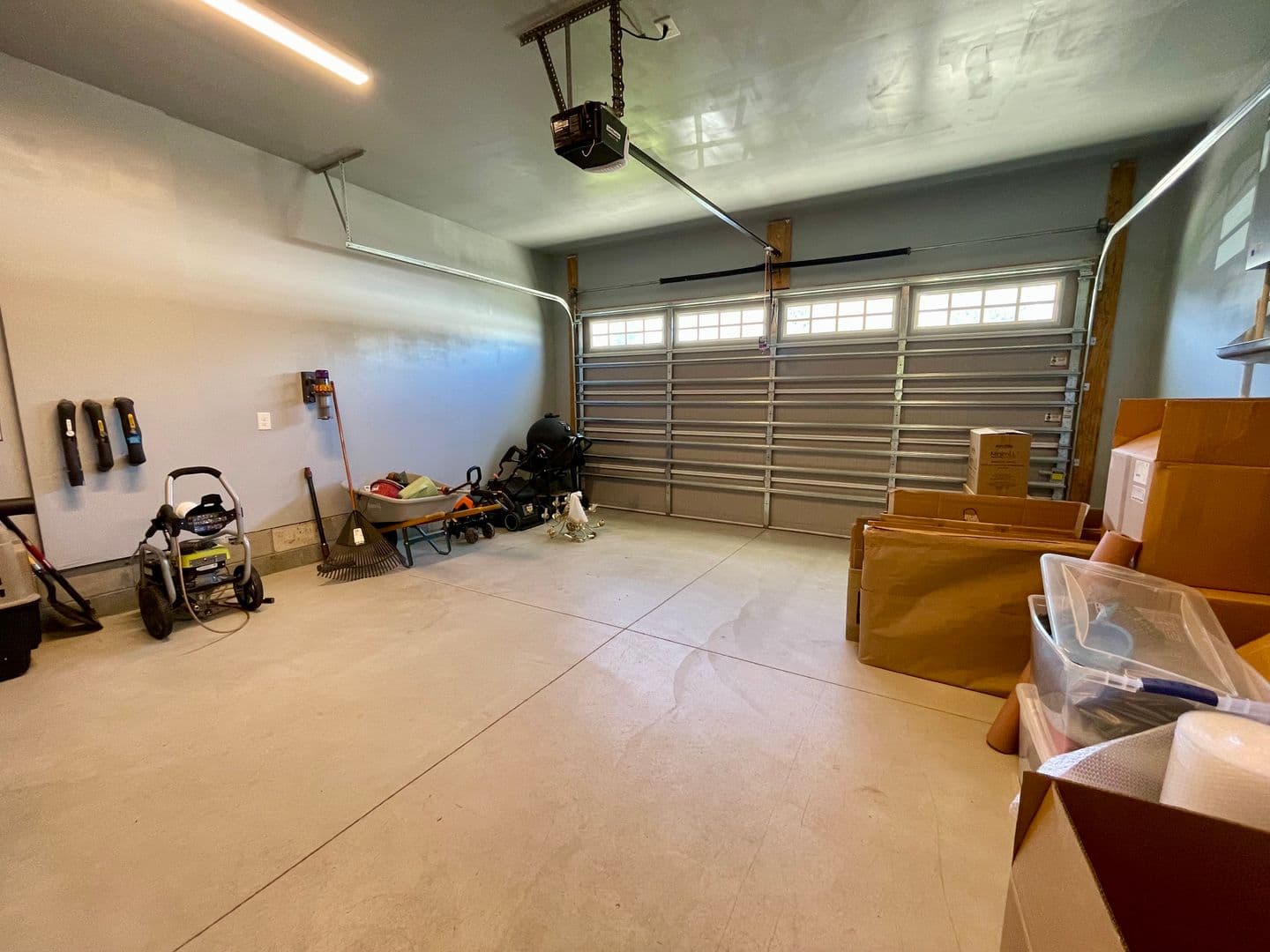 Virginia Beach House: 1349 Narrow Way