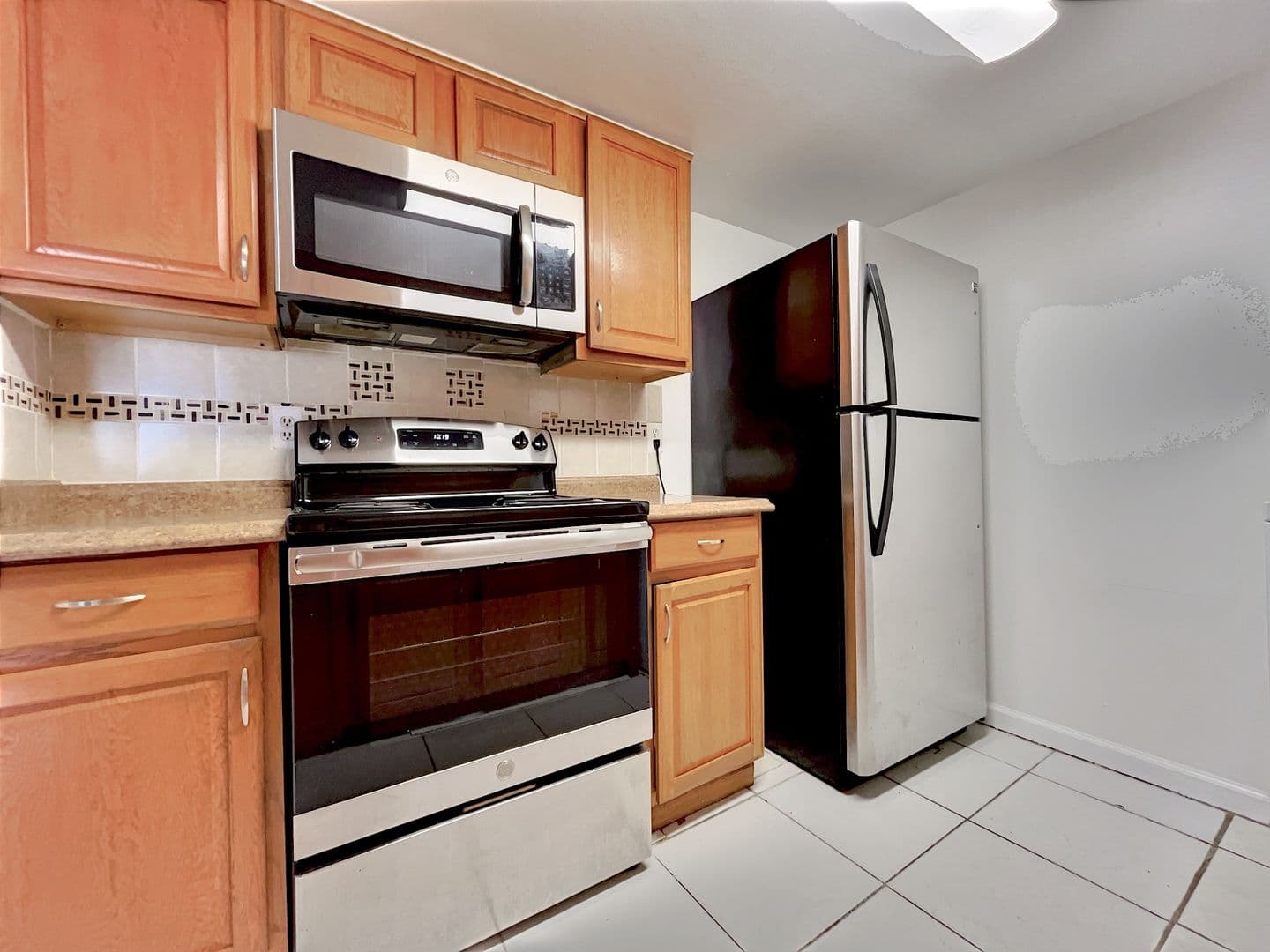 Orlando Condo: 865 Sky Lake Circle Apt. D