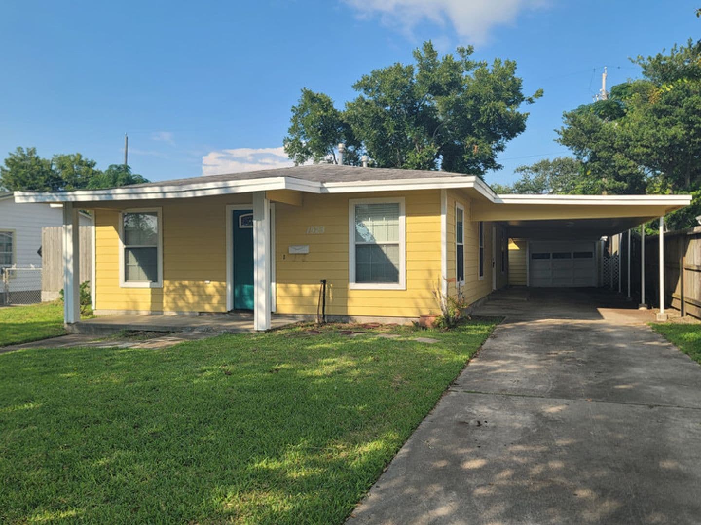Galveston House: 1523 Campbell