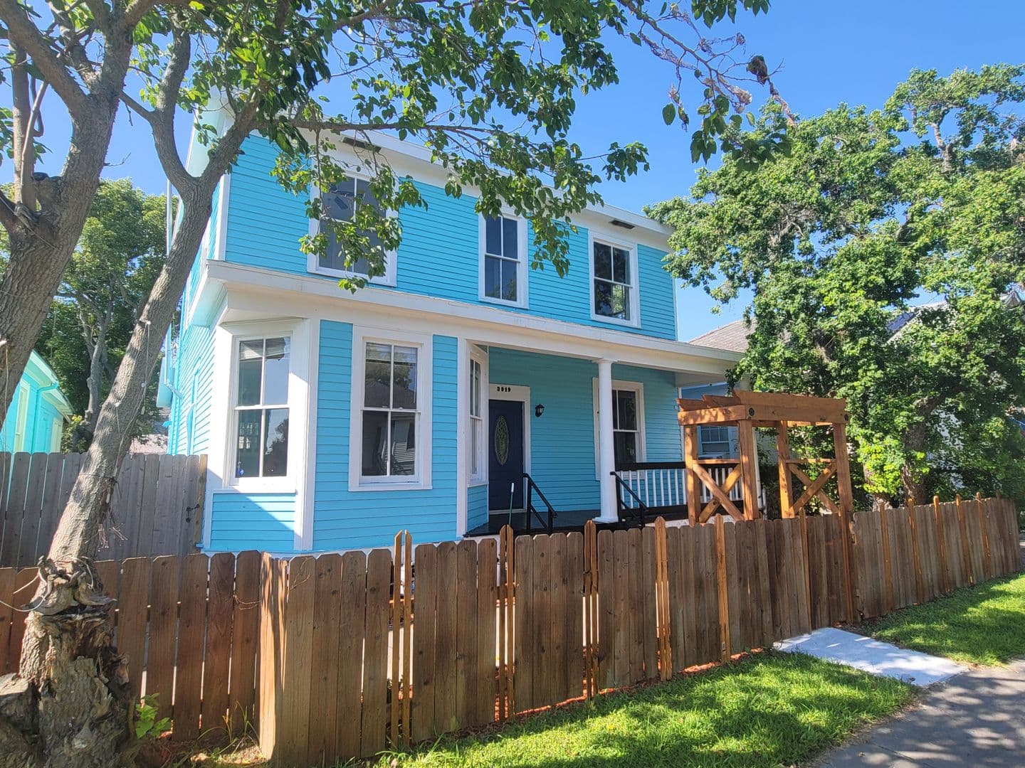 Galveston House: 3919 ave O