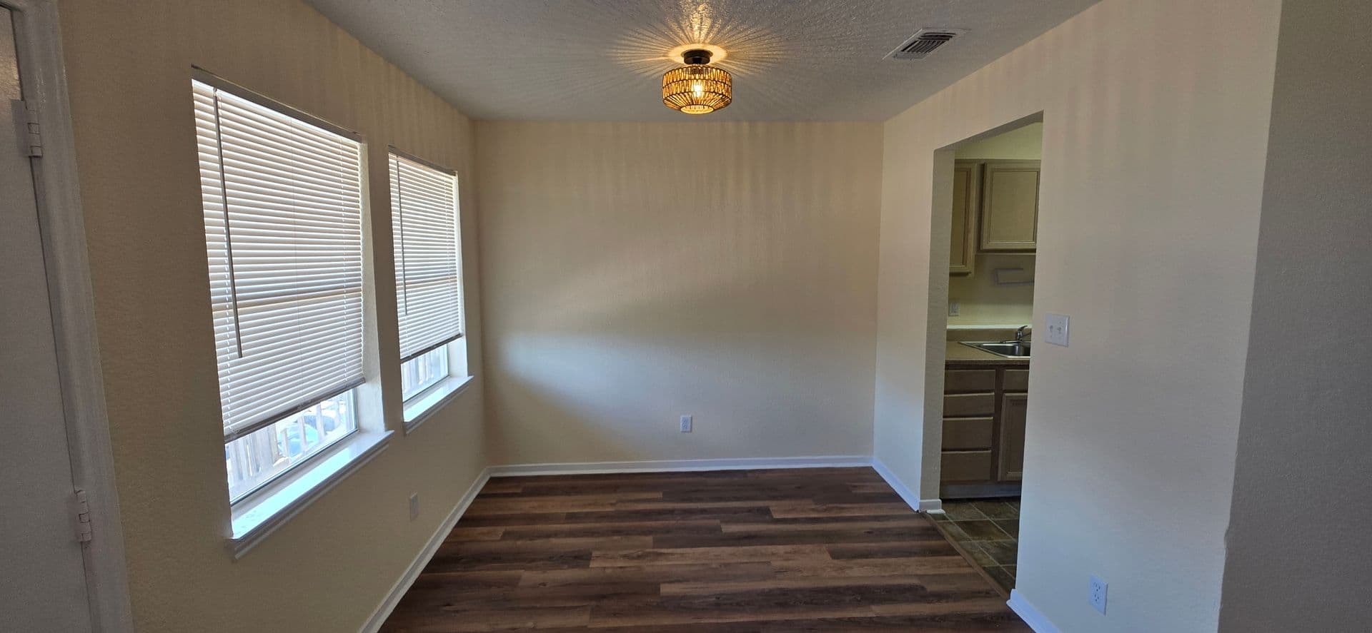 Jamaica Beach Apartment: 16506 Blackbeard Rd