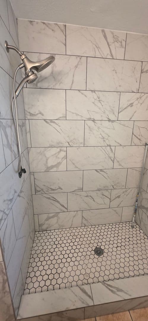 Galveston House: 7117 Poplar