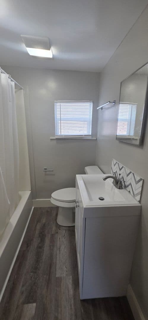 Galveston Apartment: 712 40th Street up