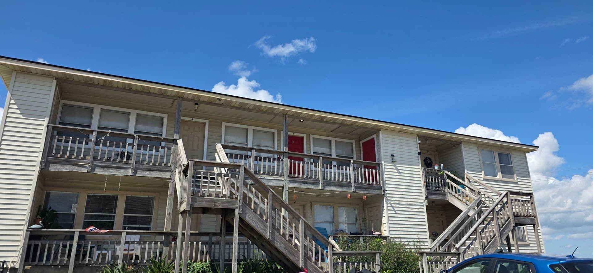 Jamaica Beach Apartment: 16506 Blackbeard Rd