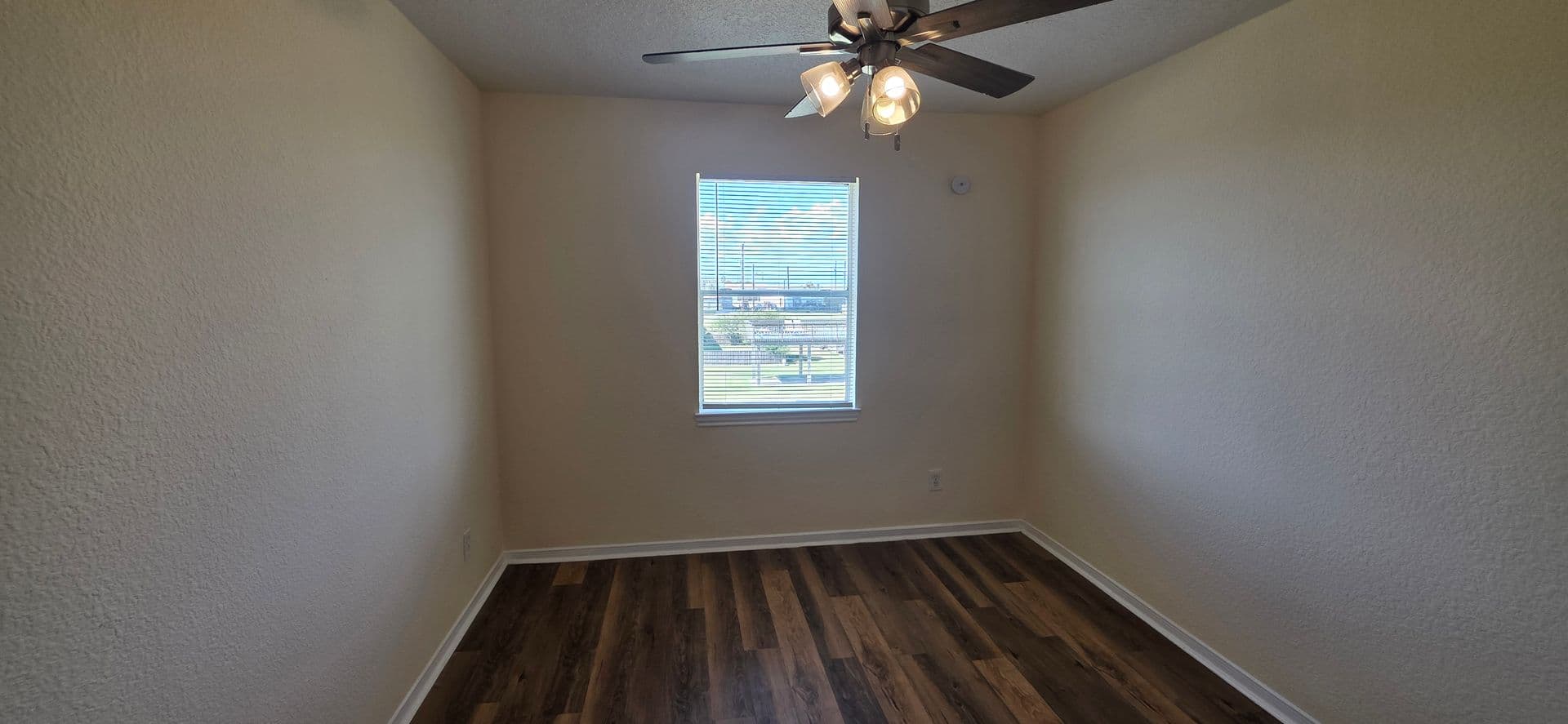 Jamaica Beach Apartment: 16506 Blackbeard Rd