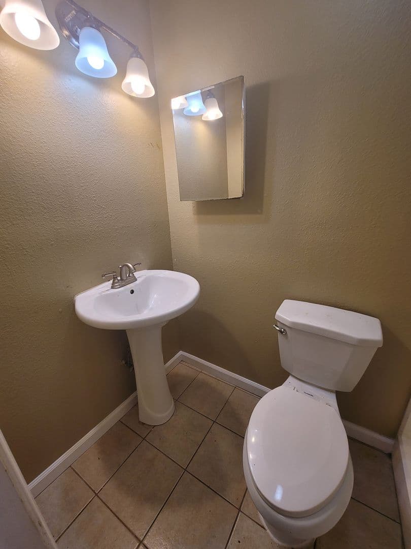 Galveston Apartment: 5401 Avenue P 1/2