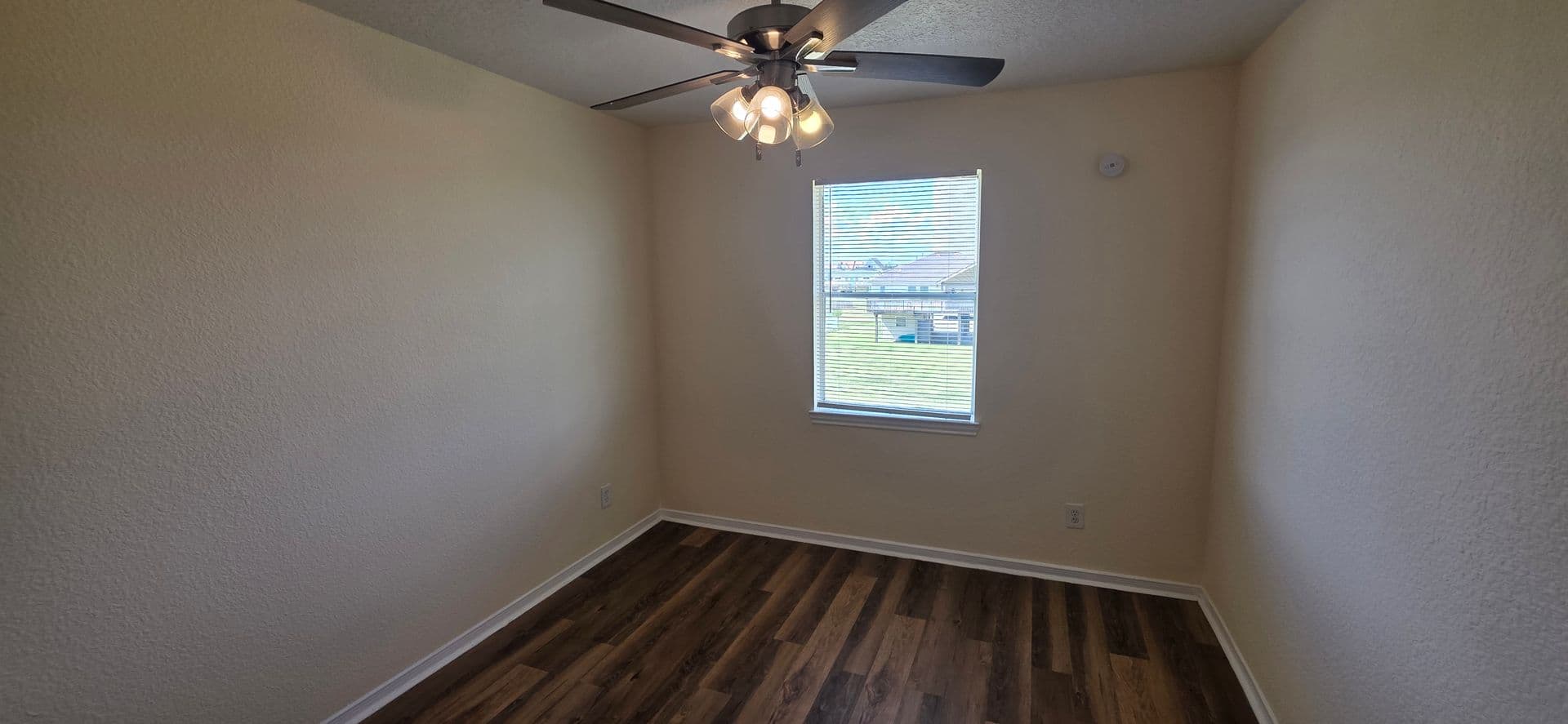 Jamaica Beach Apartment: 16506 Blackbeard Rd