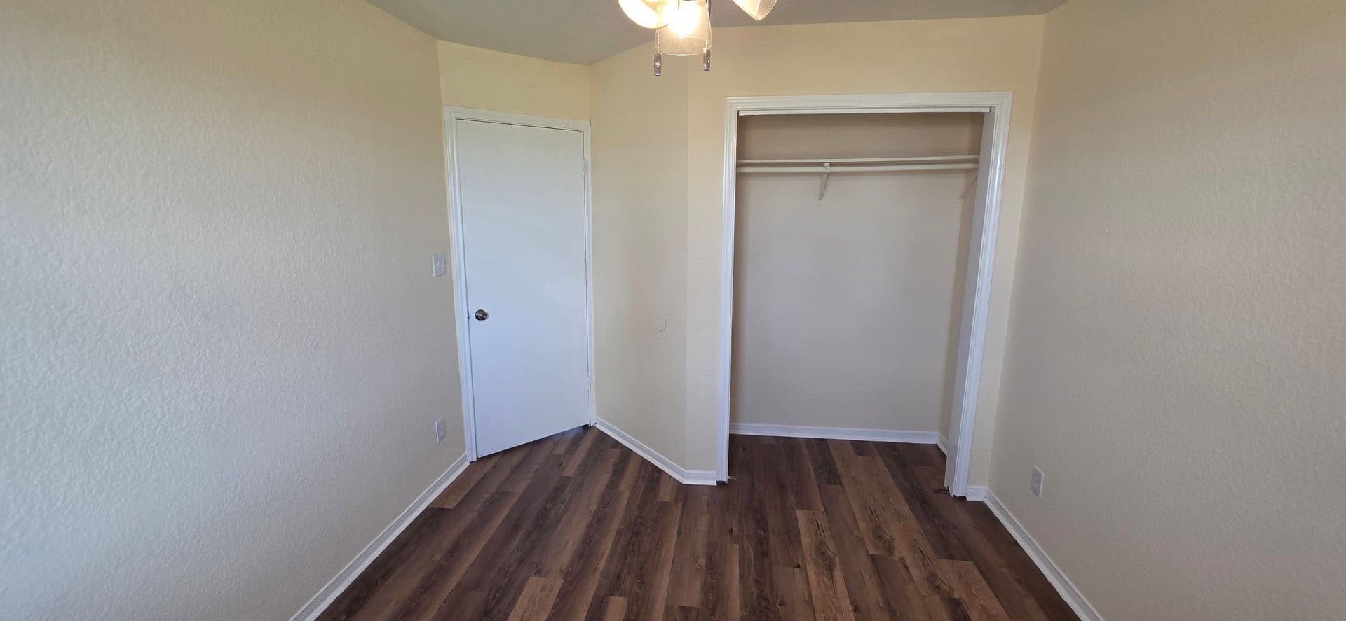Jamaica Beach Apartment: 16506 Blackbeard Rd