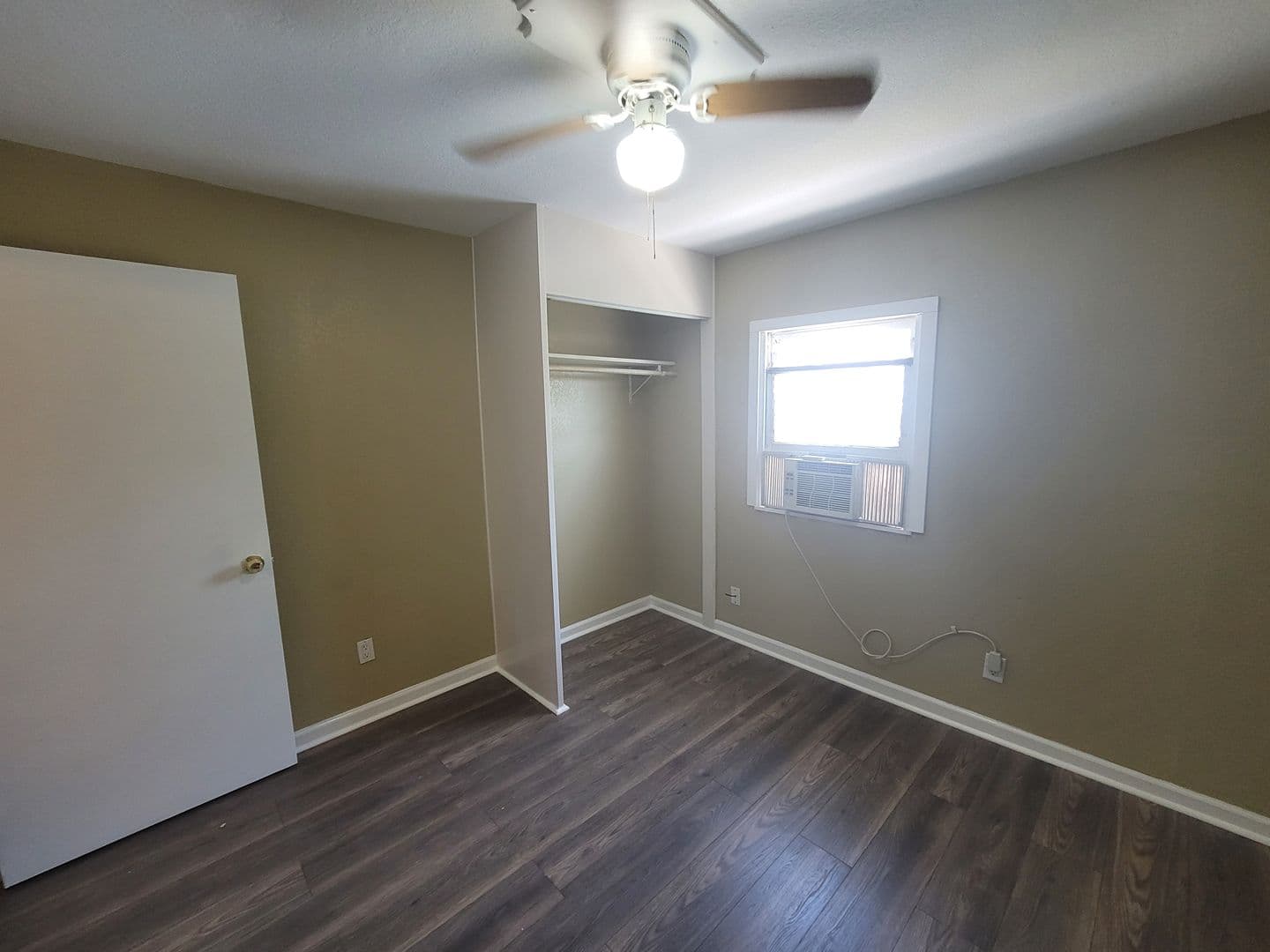 Galveston Apartment: 5401 Avenue P 1/2