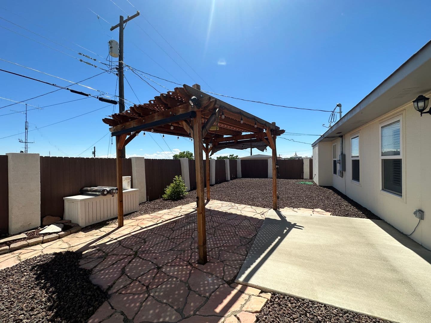 Farmington House: 4115 Azalea St.