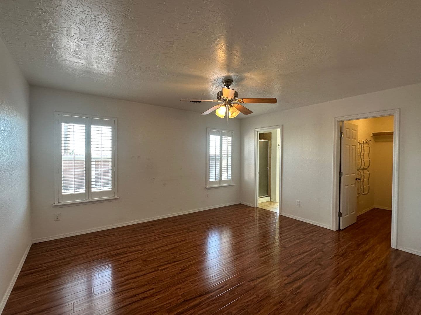 Farmington House: 4115 Azalea St.