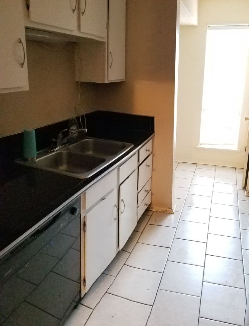 Lafayette House: 36 Larkspur