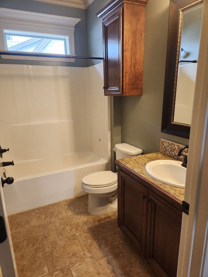 Lafayette House: 119 Metairie Court