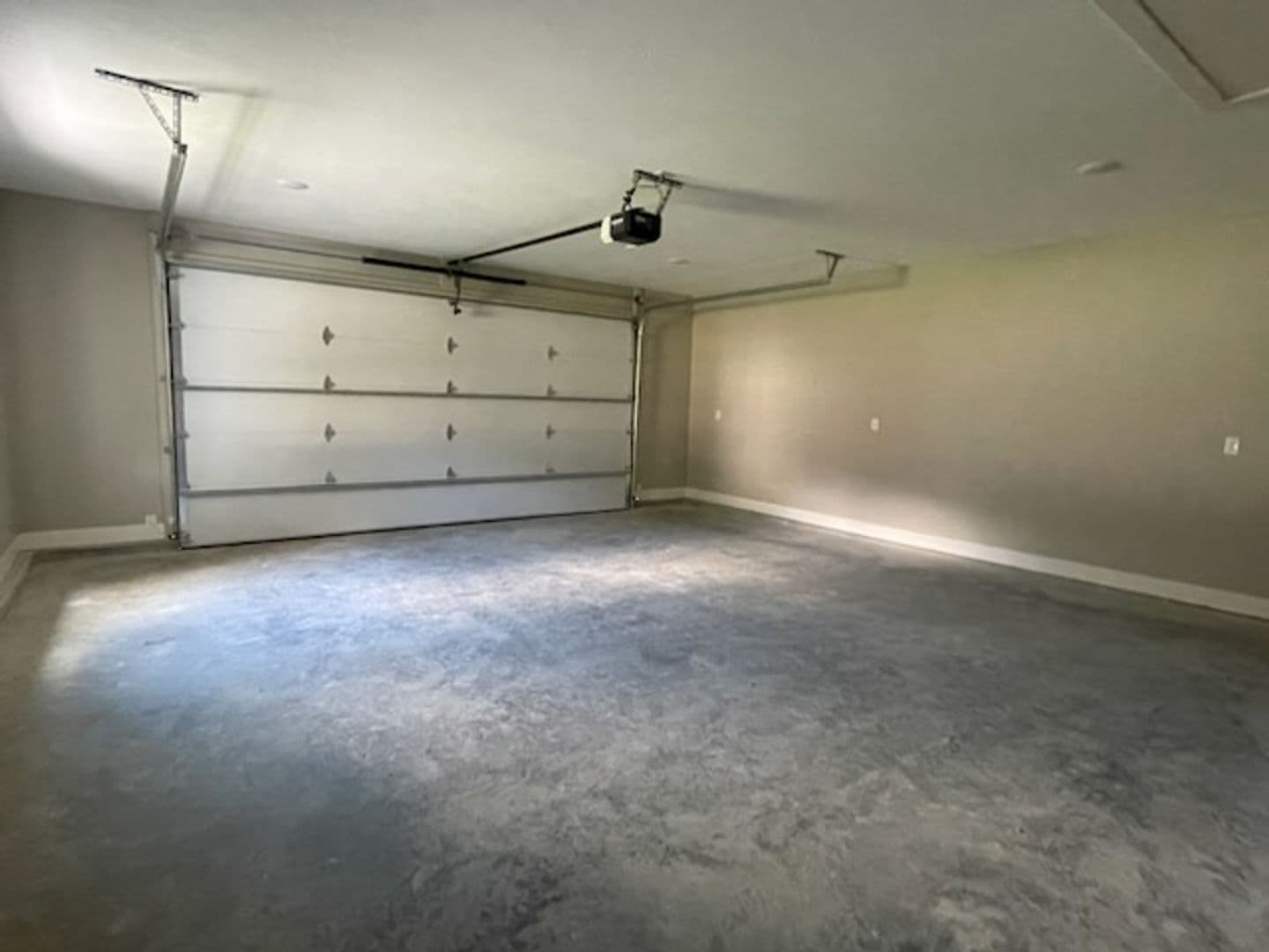Rolla House: 10987 Quails Nest