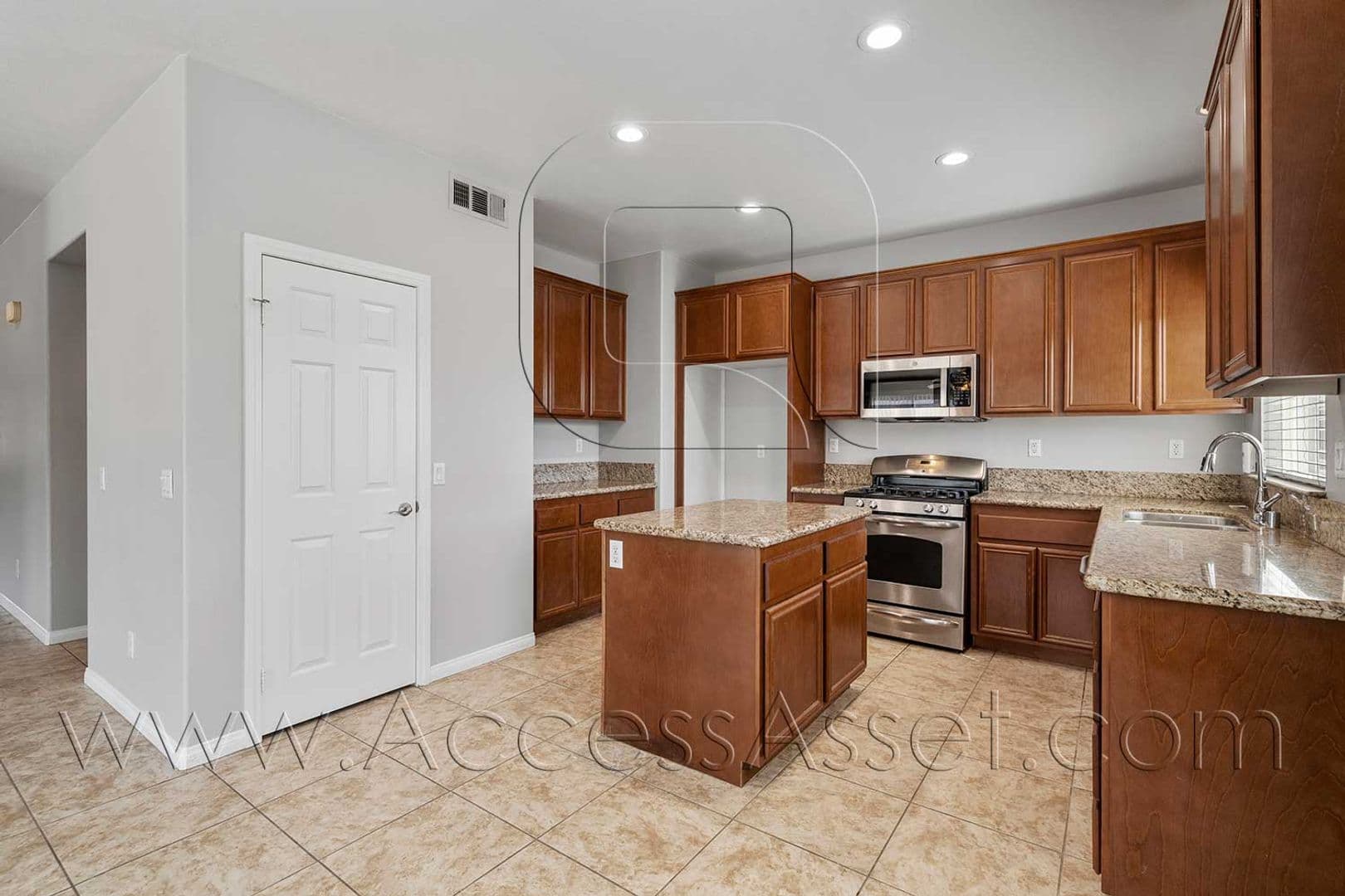Lake Elsinore House: 29244 Point Shore Dr.