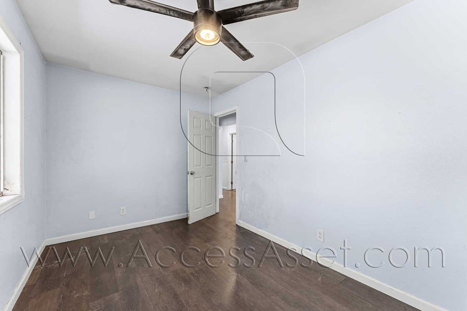 Lake Elsinore Apartment: 402 Davis St