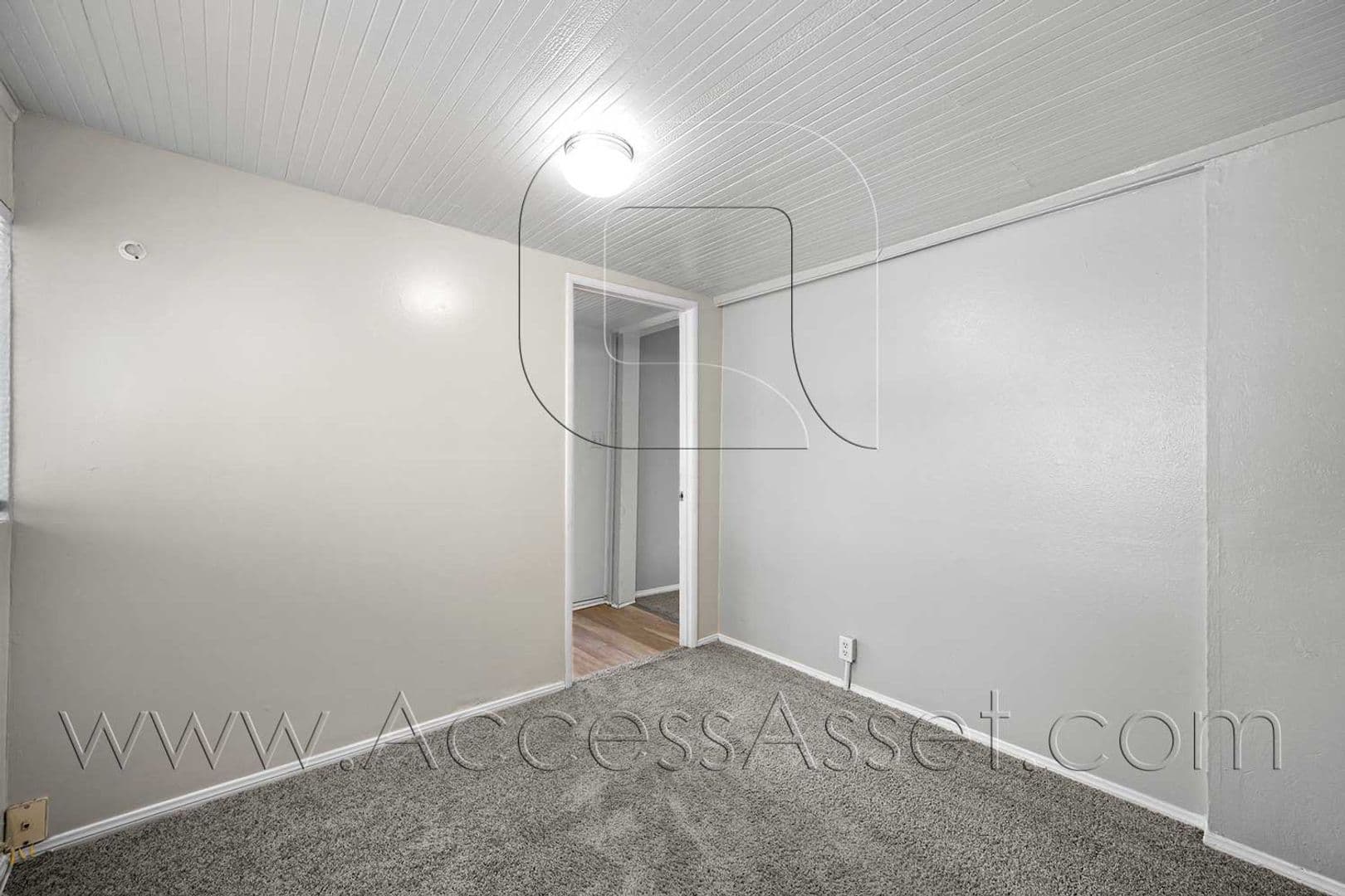 Lake Elsinore Apartment: 307 W Sumner Ave.