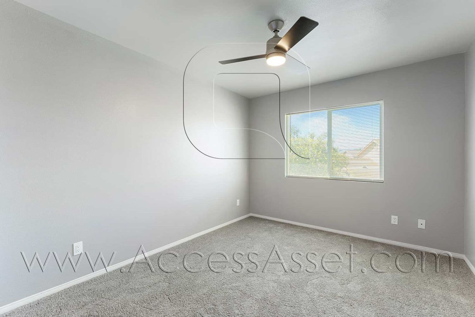Eastvale House: 13555 Apricot Tree Ln
