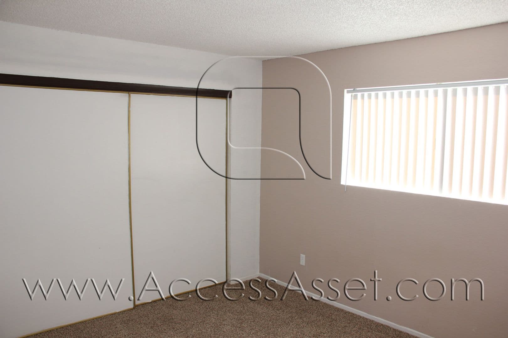 Lake Elsinore Apartment: 33150 Esther St.