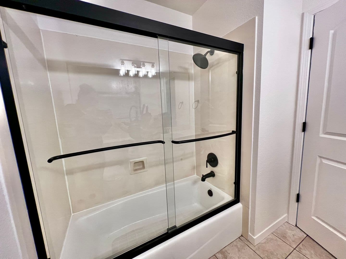 Manteca House: 1695 Klondike Way