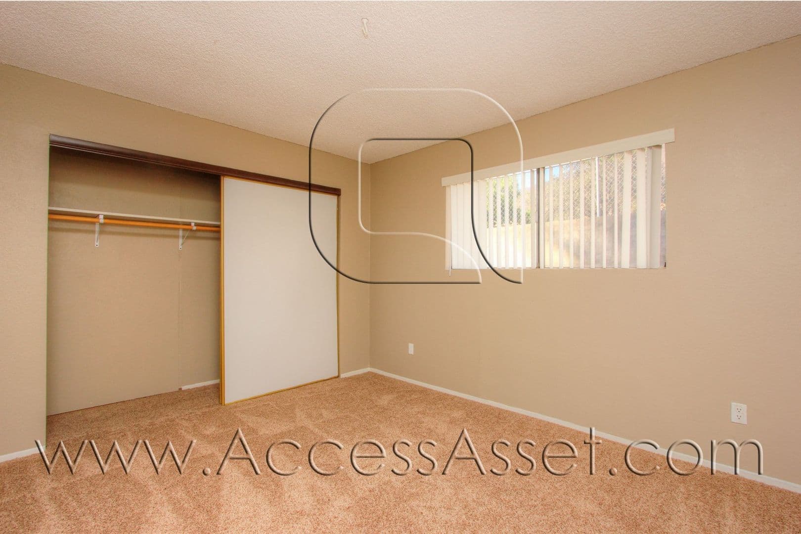 Lake Elsinore Apartment: 33150 Esther St.