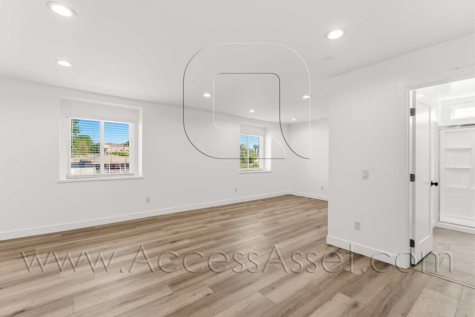 Riverside Apartment: 10946 Thrush Dr