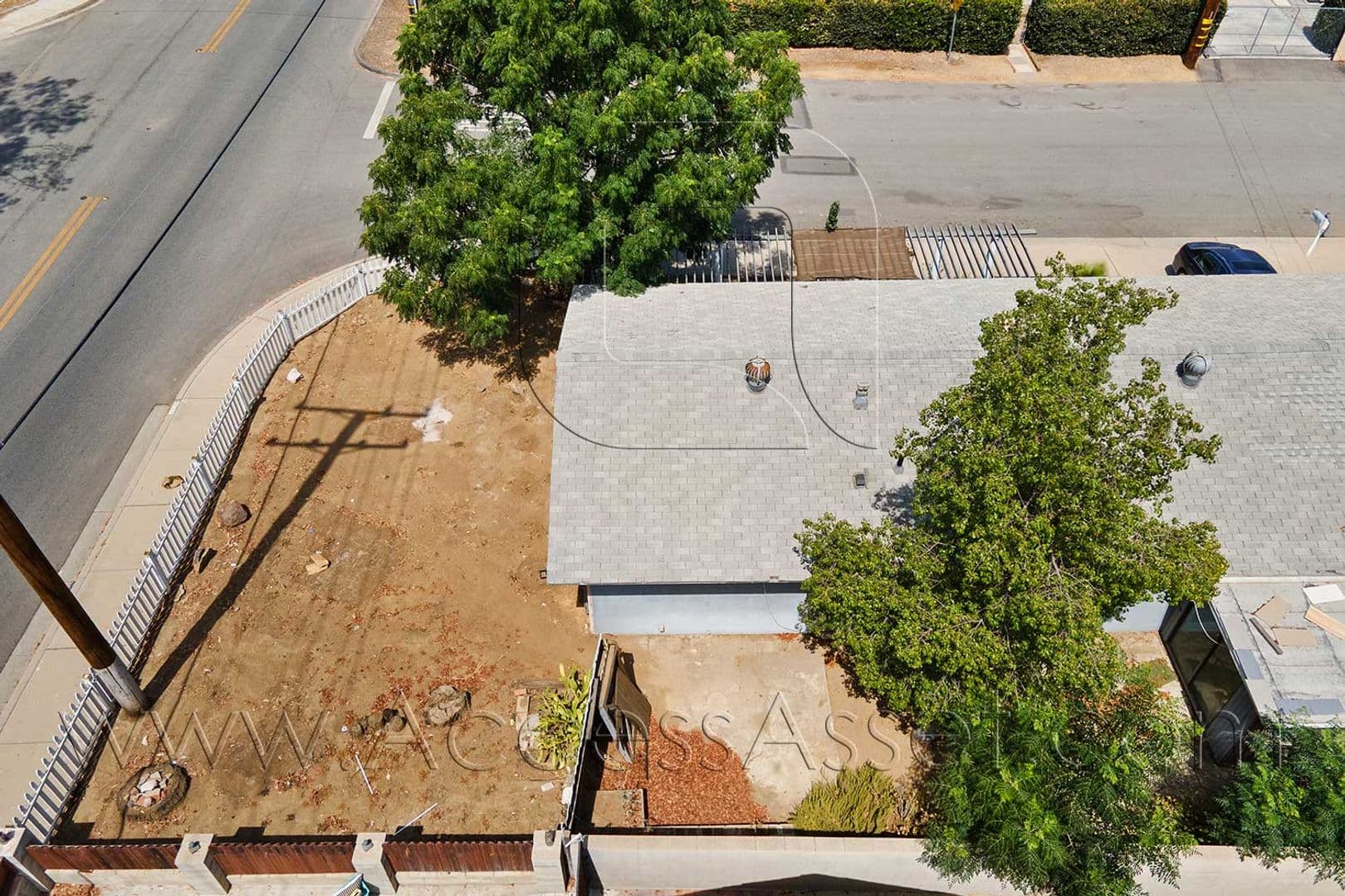 Lake Elsinore Apartment: 402 Davis St