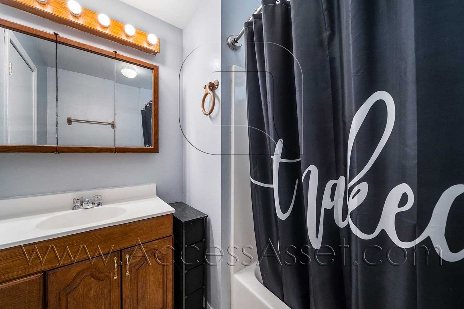 Quail Valley House: 23865 Goetz Dr