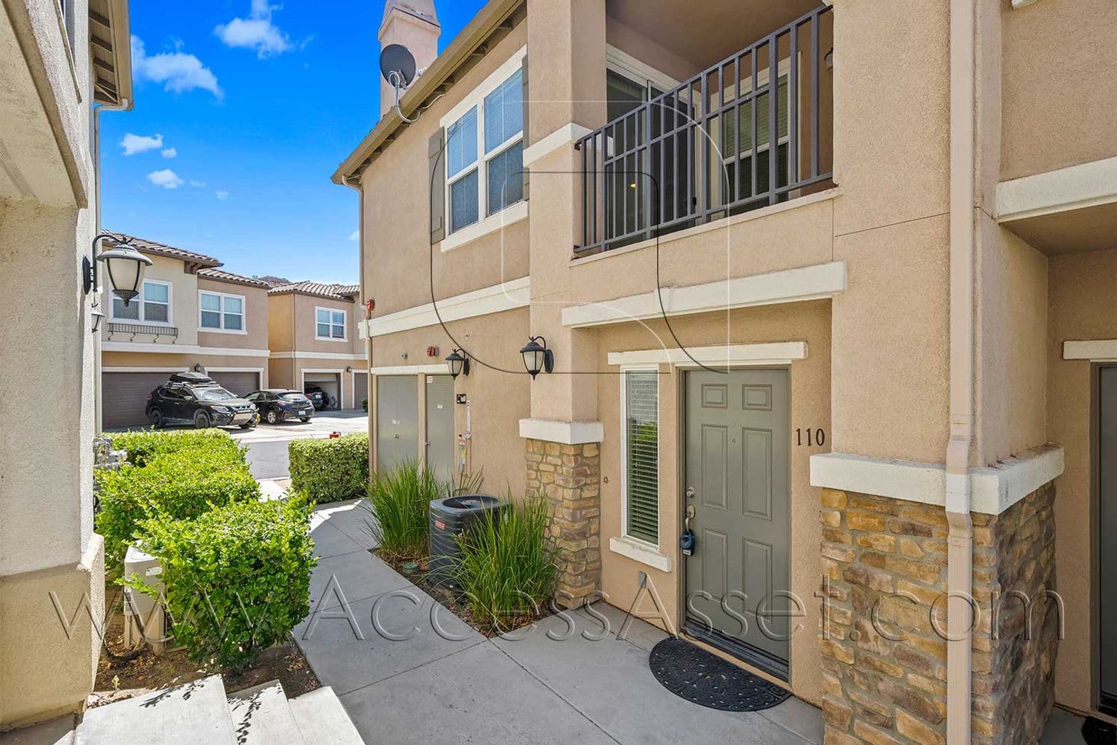 Lake Elsinore House: 15427 Park Point Ave - 110