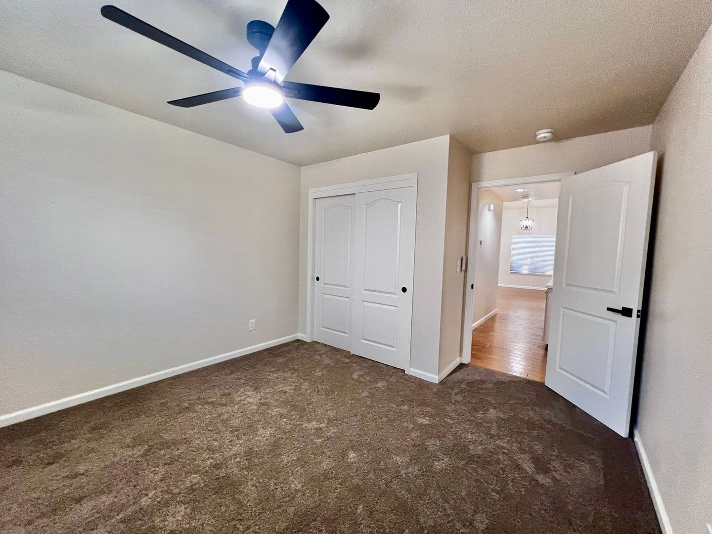 Manteca House: 1695 Klondike Way