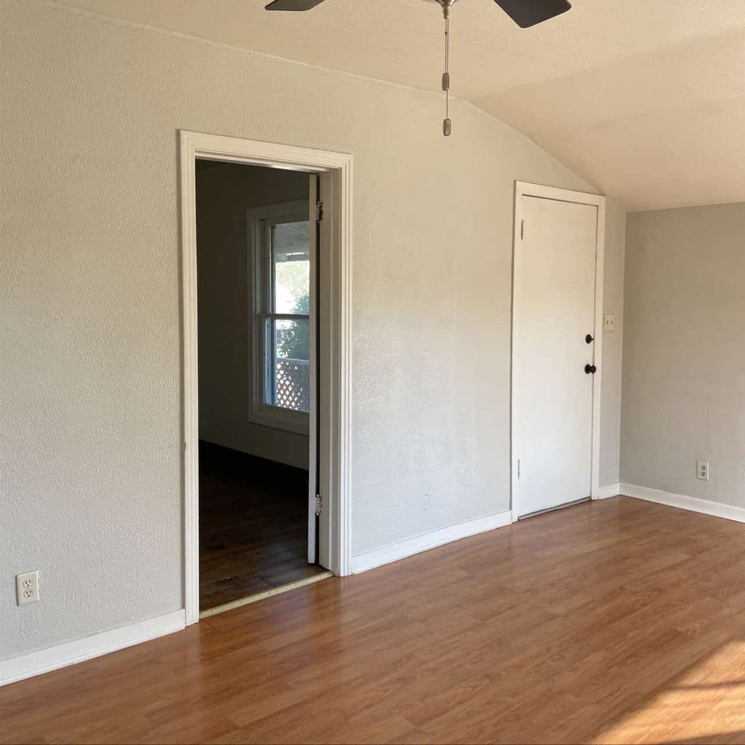Sonora House: 113 W Sunset - A