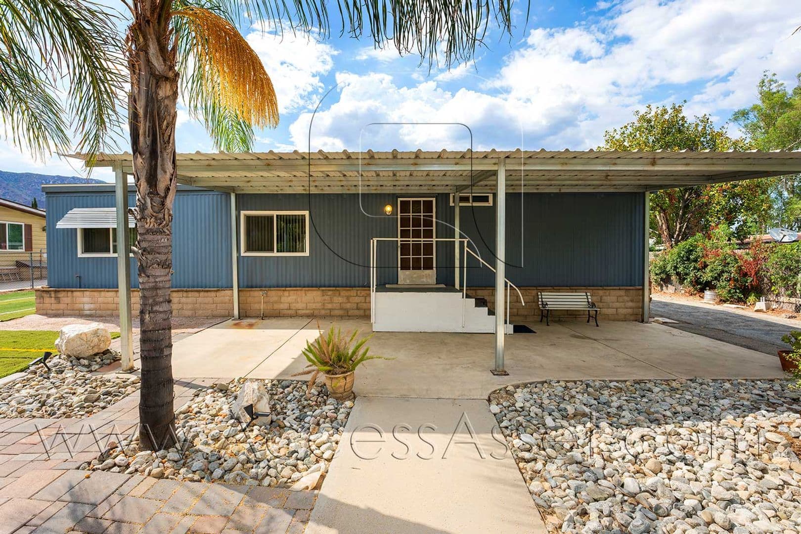 Lake Elsinore House: 32889 Brechtel St