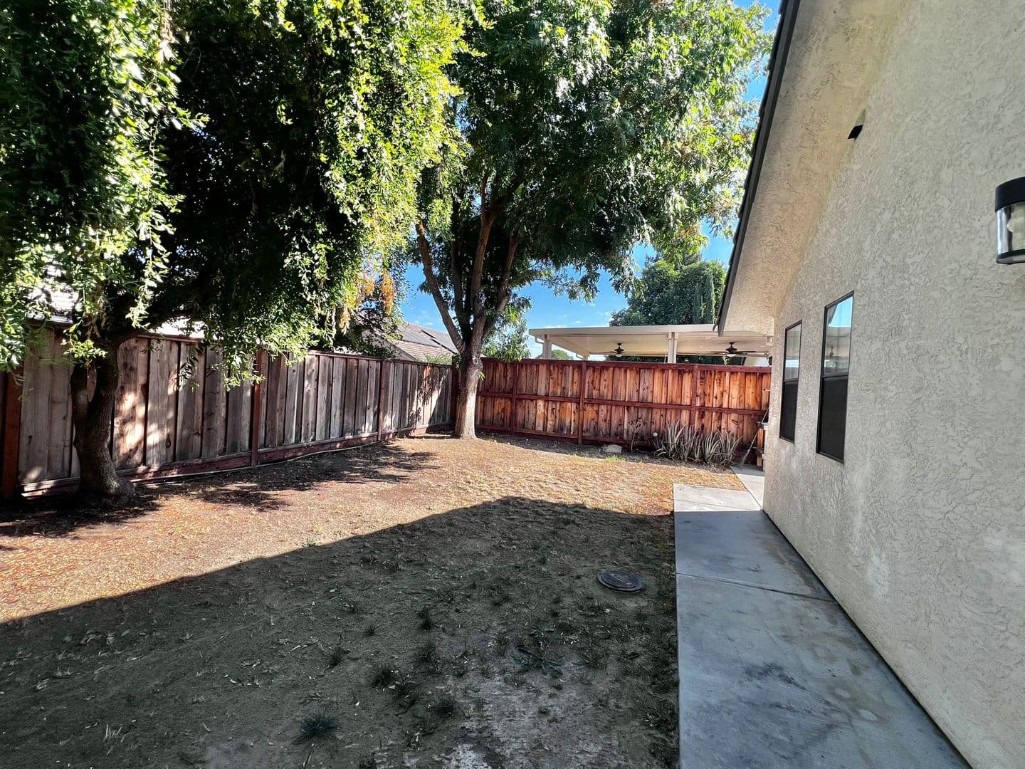 Manteca House: 1695 Klondike Way
