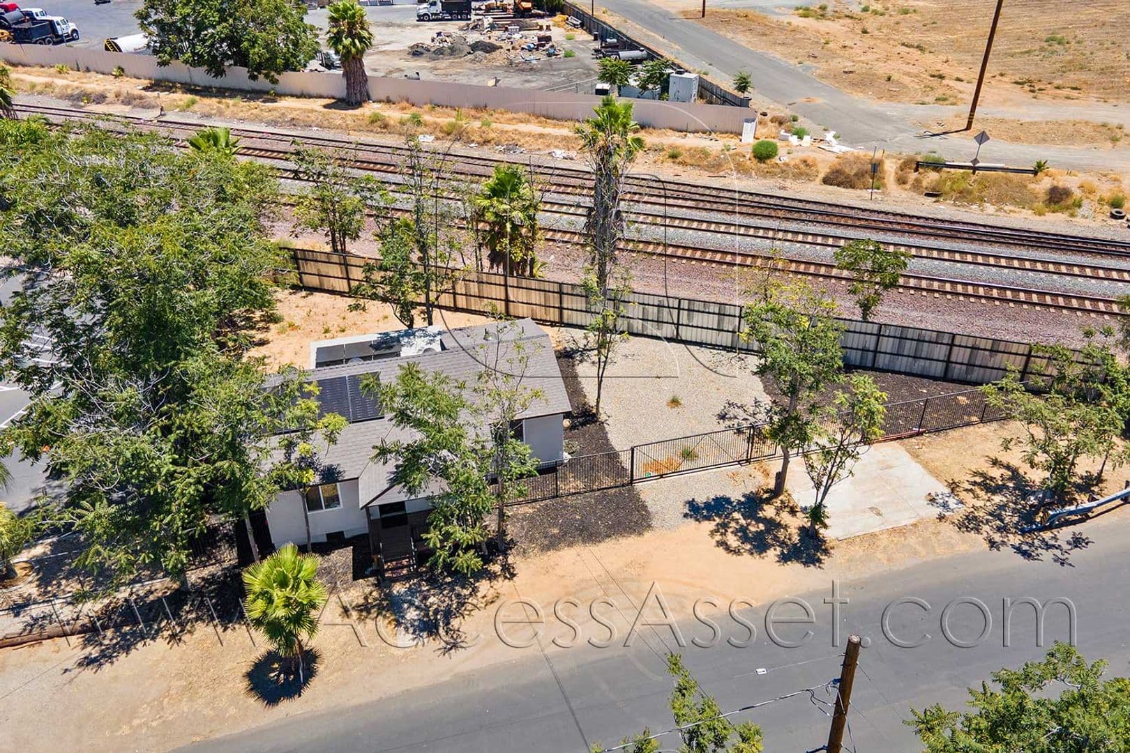 Riverside House: 434 Highland Ave