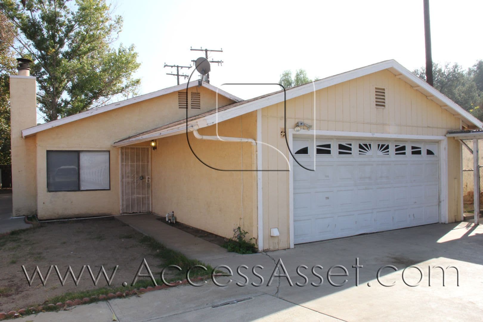 Lake Elsinore Apartment: 33150 Esther St.