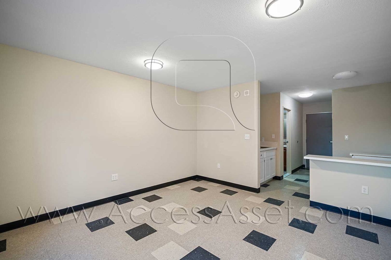Barstow Multiplex: (*) 29255 Old Highway 58 - 105