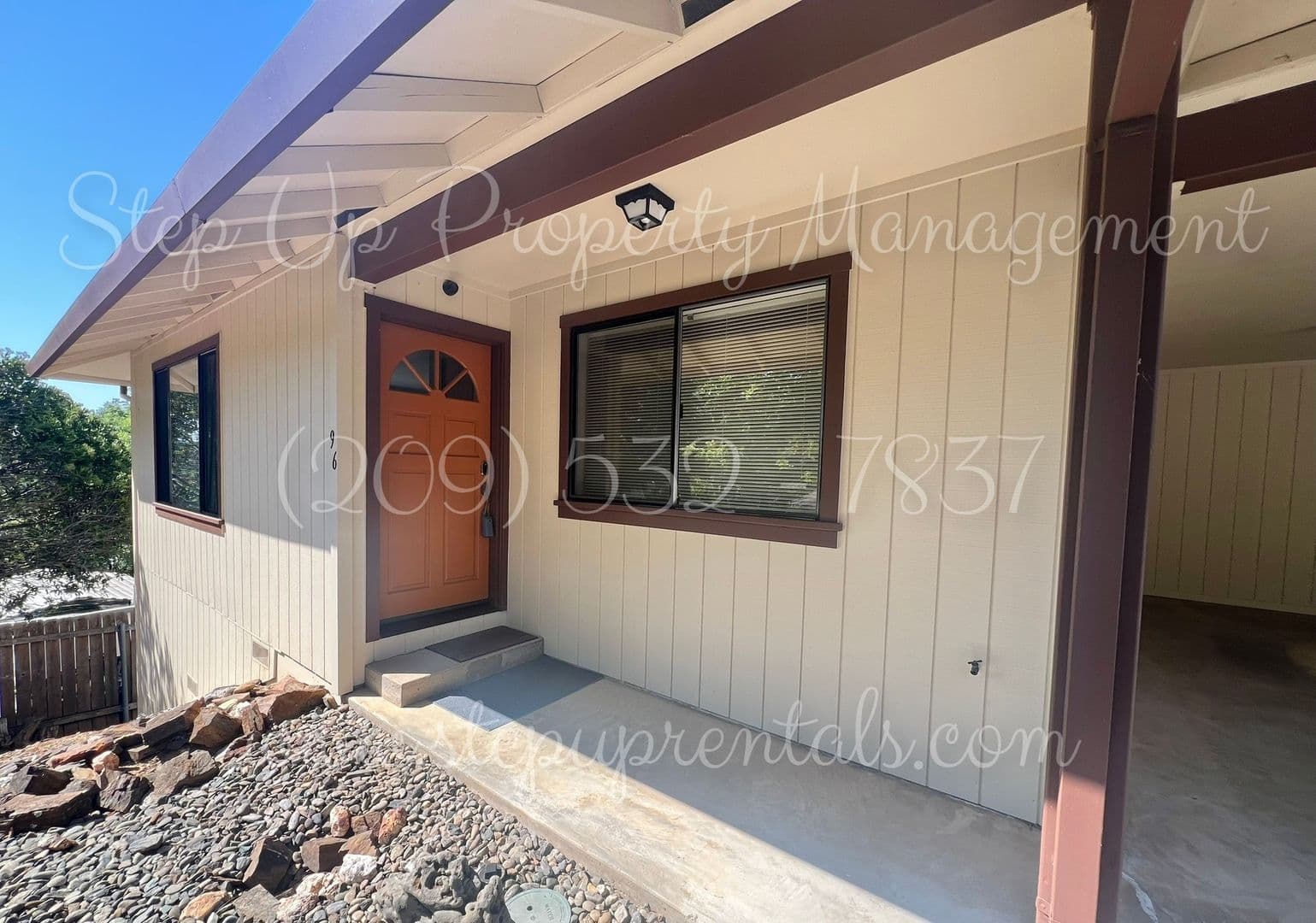 Sonora Apartment: 96 N Norlin St