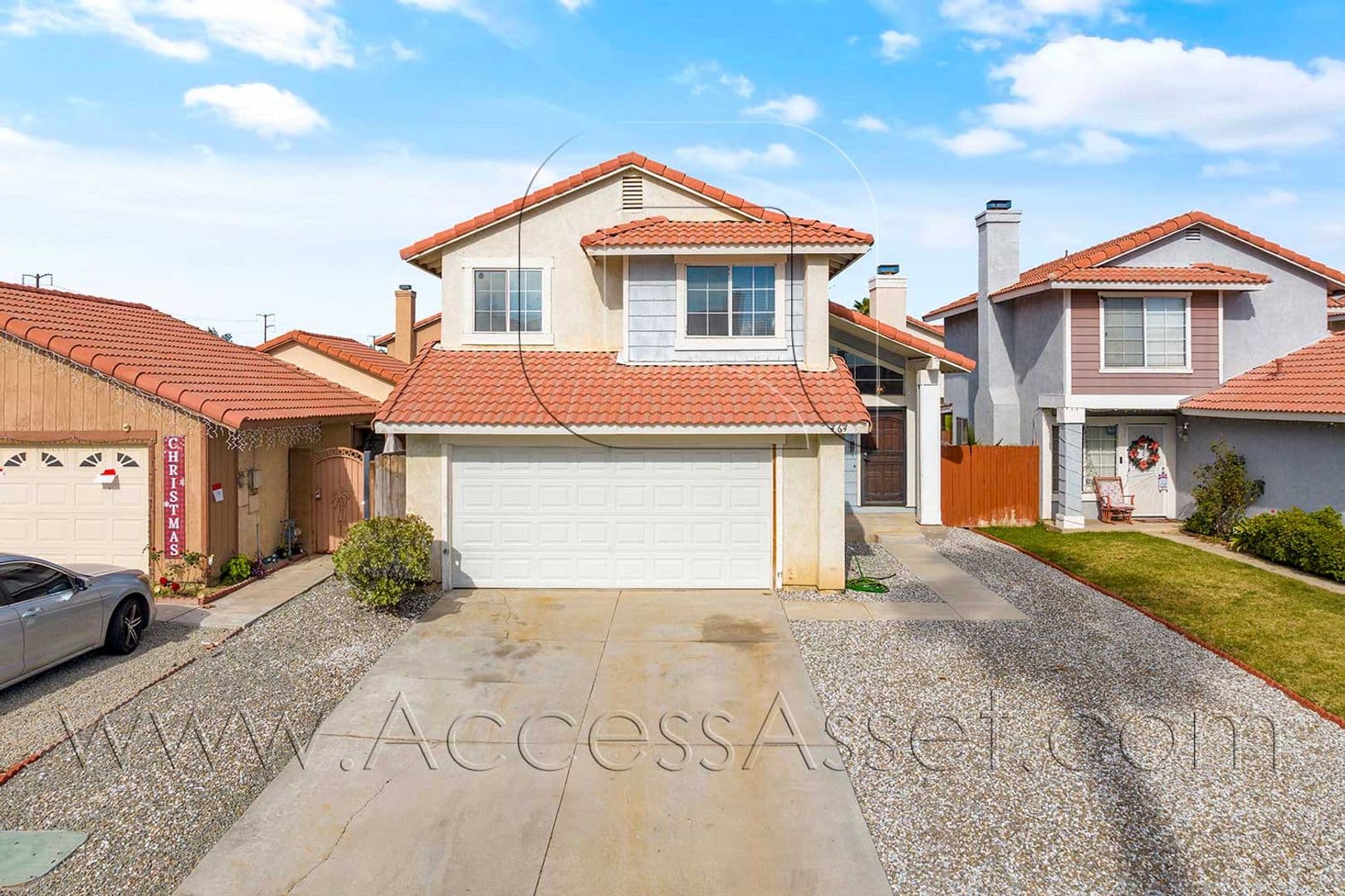 Perris House: 464 E Jarvis St