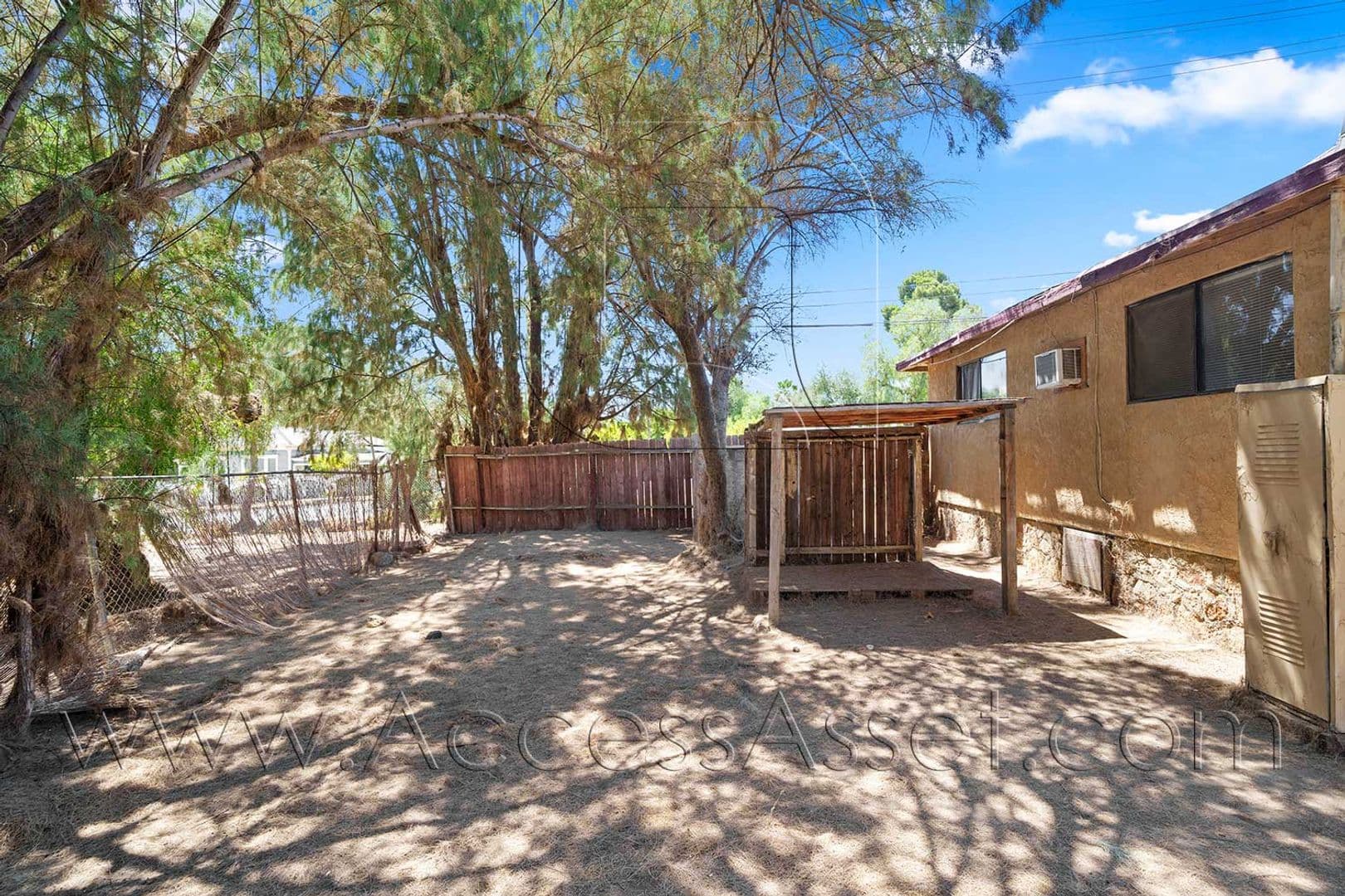 Lake Elsinore Apartment: 307 W Sumner Ave.
