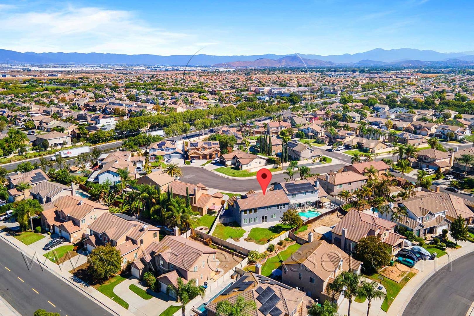 Eastvale House: 13555 Apricot Tree Ln