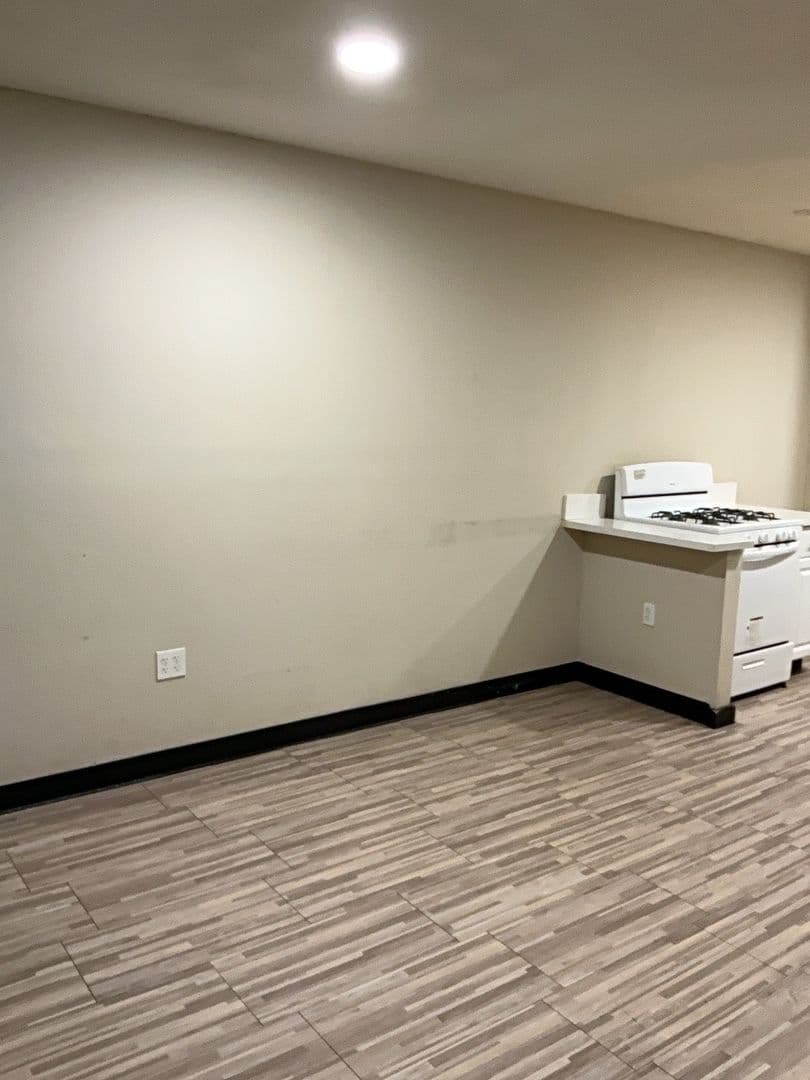 Barstow Multiplex: 29255 Old Highway 58 - 106