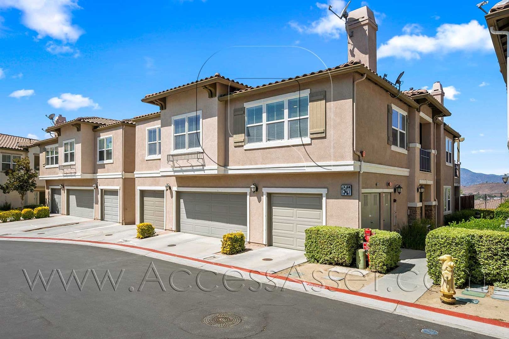 Lake Elsinore House: 15427 Park Point Ave - 110