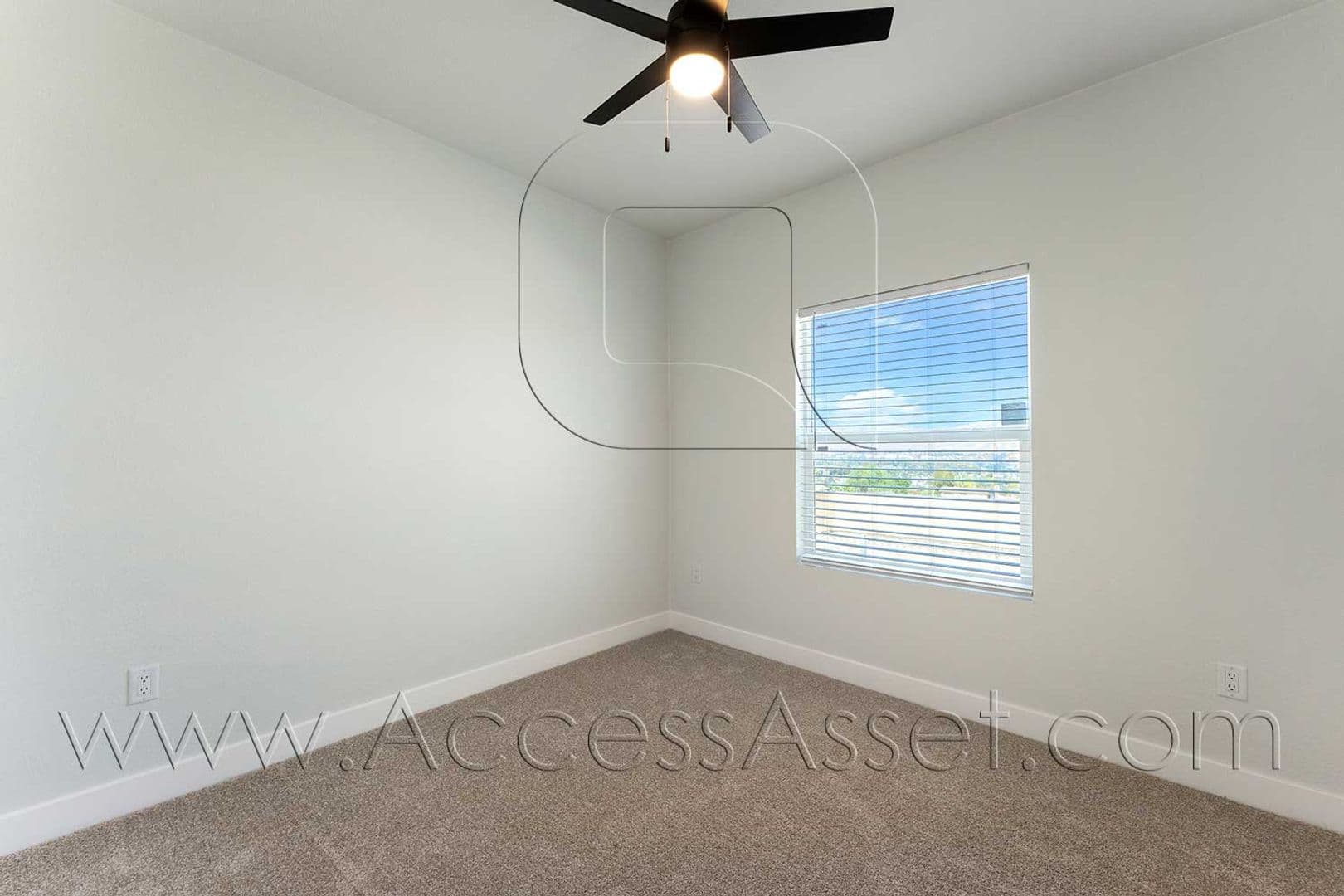 Lake Elsinore House: 33351 Macy St - House