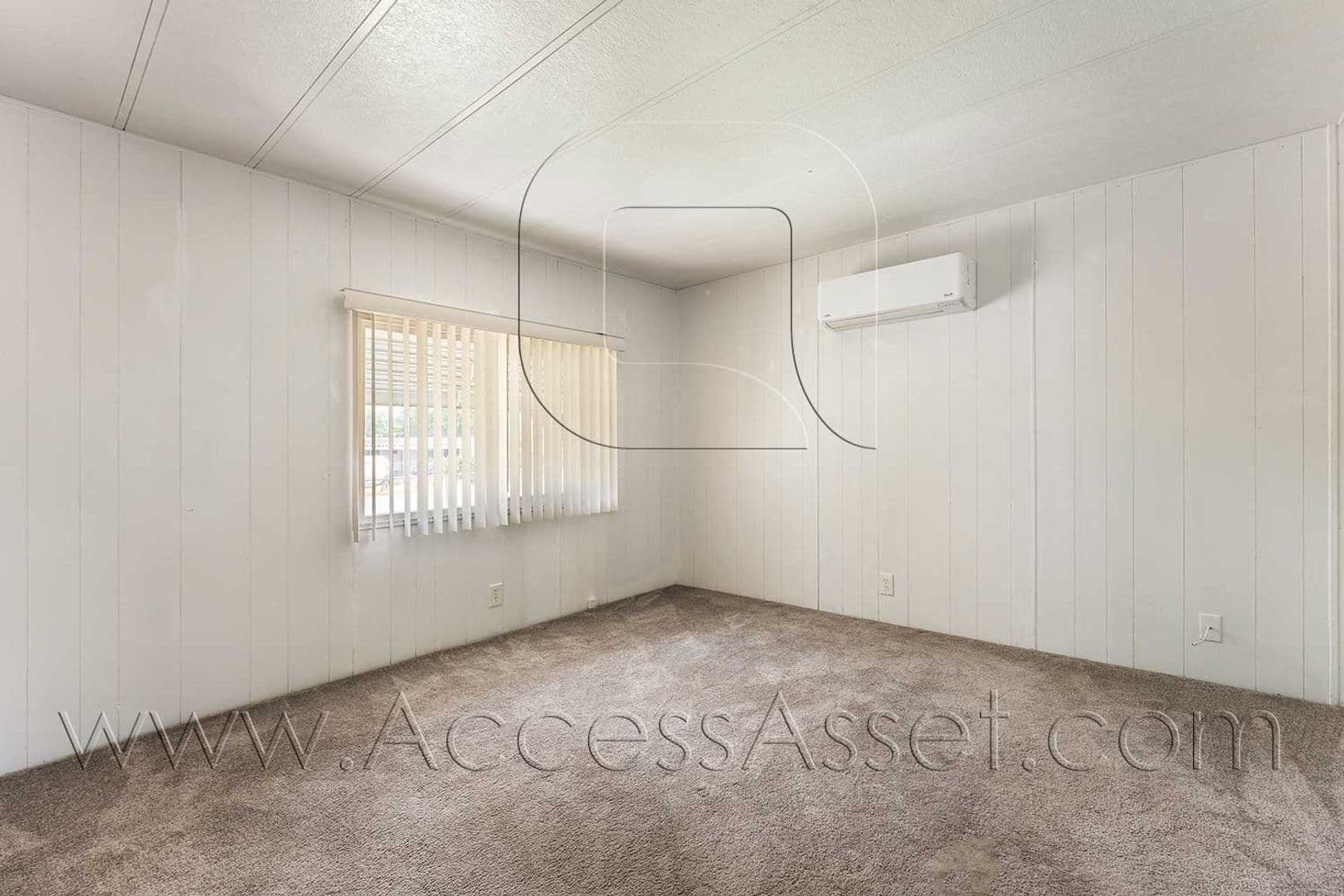 Lake Elsinore House: 32889 Brechtel St